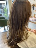 ミルクティーベージュ