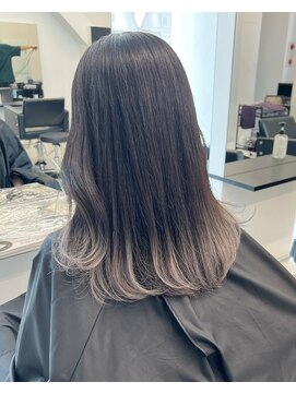 アライブ キチジョウジ(ALIVE Kichijoji) 【ALIVE吉祥寺】グラデーションカラーホワイトシルバー