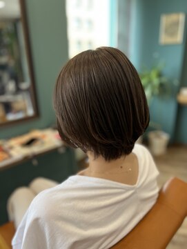 ラテルネ 名駅店(Laterne) ショートボブ/耳かけショートボブ