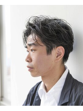 ヘア ケア オディール(Hair Care Odile) 【４０代/スーツスタイル】センター分け