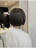 福山美容室caary 丸み切りっぱなしボブ透明感くすみベージュ40代
