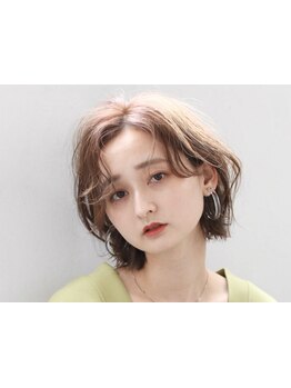 平日限定クーポンでお得にメンテナンス♪明るめカラーやメッシュなどで白髪染め、白髪ぼかしもオシャレに！