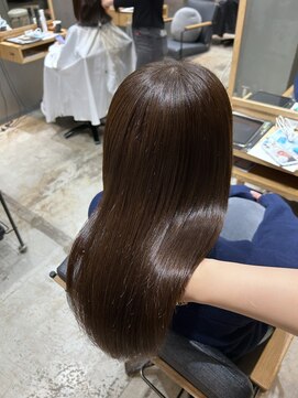 アイニティ(Inity) 赤み消しオリーブブラウン