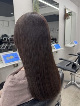 アコロン(acoron) 大人女性のための艶カラー＆トリートメント【新宿】