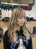 チオ(Chio)&nbsp;シールエクステで創るハイトーンの立体感デザイン