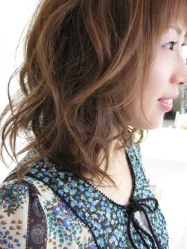 ヘアーメイク ラジック(Hair Make RASIC) ふんわりルーズウェーブ
