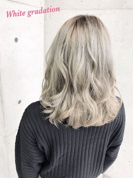 サニーグレイス シエリー(SUNNY GRACE × Cherie) ホワイティーグラデーション