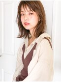 シースルーバングのナチュラル外ハネロブ