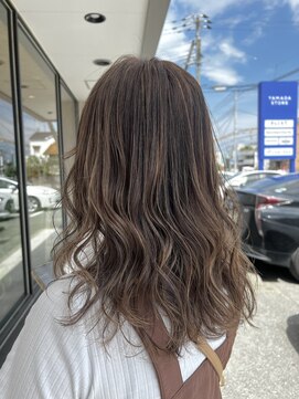ルミエール(Lumiere) ハイライトカラーこなれヘア