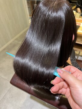 ブレンドバイハピネス(Blend by happiness) 極みストレート×髪質改善トリートメント