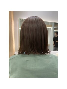 クシュ 所沢西口プロぺ通り(kusyu... ) 黒髪/グレーベージュ/レイヤーロング/前髪パーマ/所沢ハイライト