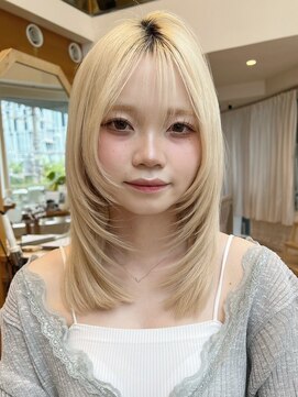 バイオレット 表参道店(Violet) ミディアムレイヤーハッシュカットハイトーンミルクティー