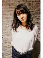 ユートピア(U topia)&nbsp;ゆるふわミディで大人可愛いヘアーに【ユートピア渡邉】