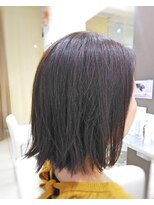 ヘアーアティレ(HAIR attirer) 外ハネ 切りっぱなしボブ