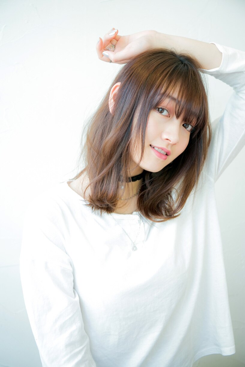 キリっぱミディー：L054973903｜ビビッド(Vivid)のヘアスタイル