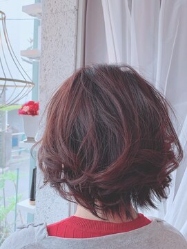 ダマーニ 表参道(DAMANI) 毛先パーマ×ピンクブラウンカラーで美肌効果と上品さをプラス