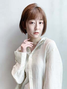 アルバム 銀座(ALBUM GINZA) ミニボブ_耳かけウェーブパーマフォギーベージュ_7657