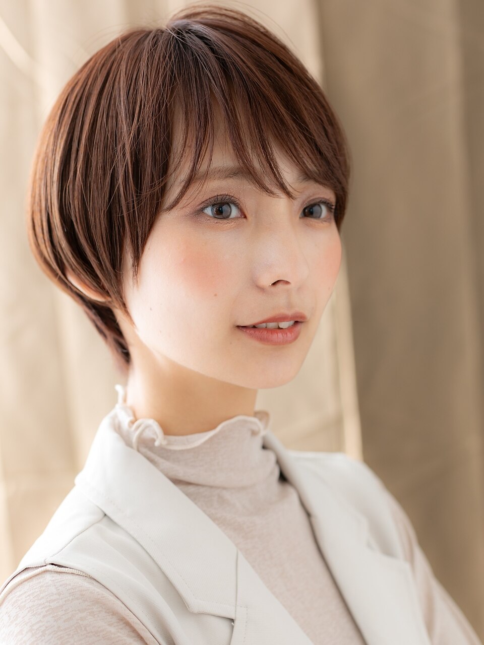 骨格・クセを見極める★小顔カット+選べるトリートメント\8800→\4994 浦和