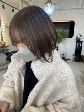 プルメリアドット(Plumeria.) グレージュ