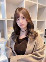 ヘアデザイン ファブロ(hair design FABRO.)&nbsp;【FABRO：藤岡勇気】顔周りレイヤー×巻き髪