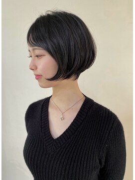 コニーズヘアサロン(Connie's Hair Salon) シンプルだからこそ惹きつけられる黒髪ボブ