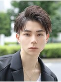短髪刈り上げショートアップバングフェザーショート爽やか