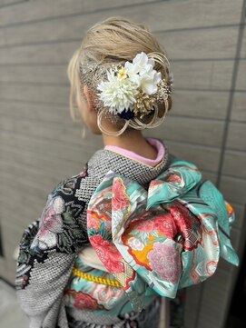 ウノ ア ウノ(uno a uno) 成人式ヘアー