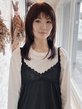 キュー(CUE) エッジーロング、髪質改善、ヘッドスパ