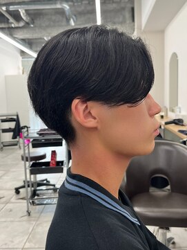 オットット(OttottO) 刈り上げセンターパート