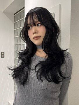 エイン(EYN) 黒髪 レイヤーカット ブルーブラック 表参道 外苑前 南青山