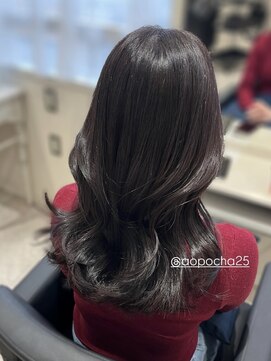 ネリネ 北千住駅東口学園通り前(Nerine) ダークトーン艶カラー/レイヤーカット/髪質改善トリートメント