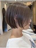 表参道白髪ぼかしハイライトミディアムボブアッシュグレー50代