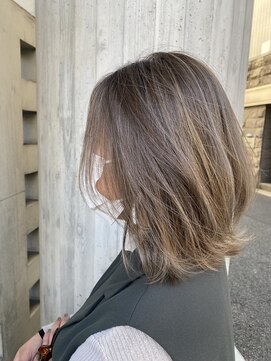 リバレッジ 広尾(Leverage) 白髪ぼかしハイライト【恵比寿/広尾】担当:柴崎 麻緒