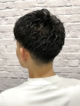 グレイスフル バーバープラチナム 六本木店(Graceful Barber platinum) ツーブロック/アップバング/ビジネスショート/ビジカジ/刈り上げ