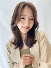 ケーツー心斎橋 クイーンズガーデン バイ ケーツー(K two QUEEN'S GARDEN by K two) 外ハネ大人くびれミディアム*フェミニンロング*ダークアッシュ2