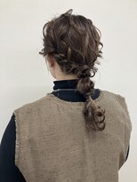 オーディー(odiii)&nbsp;ふわふわ編みおろしヘアセット