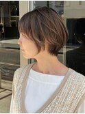 シアーベージュ シャドウルーツ シンプルショート 【窪田】