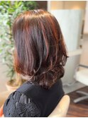 ヘナ染めで暗い髪色をハイライトで明るい髪色に