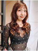顔周りカット ブラウンベージュ ウェーブパーマ オン眉 艶髪