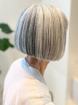 ザビー(THE B) 本八幡×グレイヘア×ボブスタイル