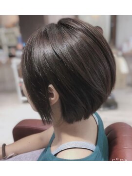 コトナ 越谷店 30代40代50代 大人女性/前髪あり耳掛けボブ/韓国ショートヘア