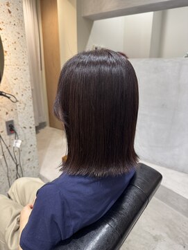 ティム(tim) yuki ほんのり感じるラベンダーブラウン