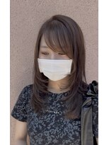 アルファサリダ(ALPHA SALIDA)&nbsp;小顔見え顔周りレイヤーミディアム