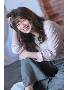 アドール(ADOR) 【ADOR＊MIHO】セミロングウェーブヘアー