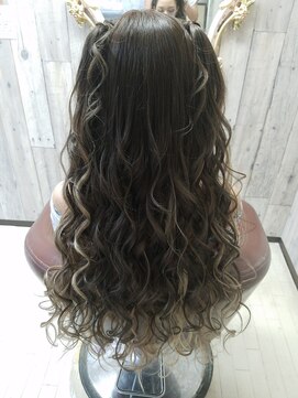 ラピスラズリ(Lapis Lazuli) ハーフアップ 5 (熊本 銀座通り ヘアセット専門店)