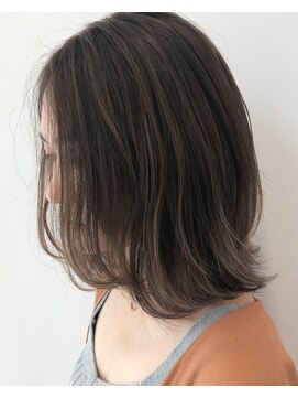 アライブ キチジョウジ(ALIVE Kichijoji) 【ALIVE吉祥寺】アッシュブラウンハイライト外ハネボブ