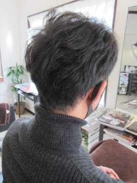 コア フィール ア デイ(COIFFURE A DAY) 【M3D見附今町】メンズパーマ