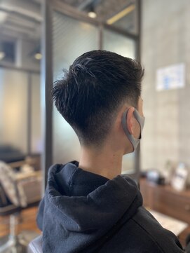 リバレッジ 広尾(Leverage) メンズアップバングバーバー