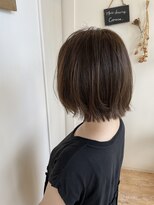 コトカ(Cotoca)&nbsp;外ハネ切りっぱなしボブ