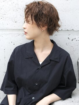 バース(BIRTH) 天神【BIRTH】大人かわいいセンターパートミニウルフ　18